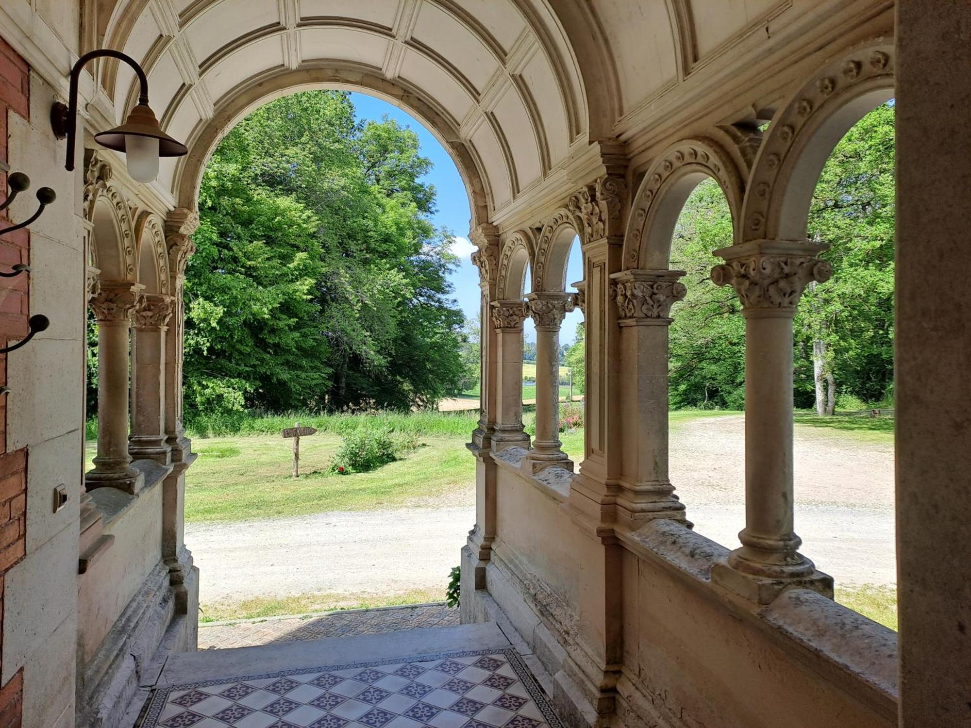 Mouzon  Chateau De La Redortiere Bed & Breakfast エクステリア 写真