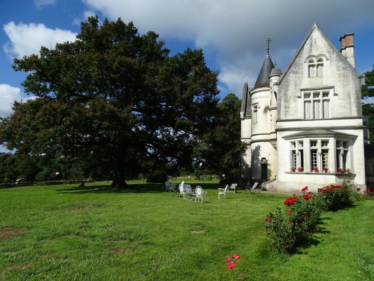 Mouzon  Chateau De La Redortiere Bed & Breakfast エクステリア 写真